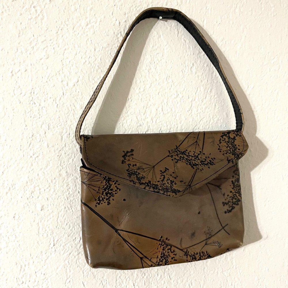 Genuine C.L. Whiting Leaf Leather Hand Purse One-Of-A-Kind
